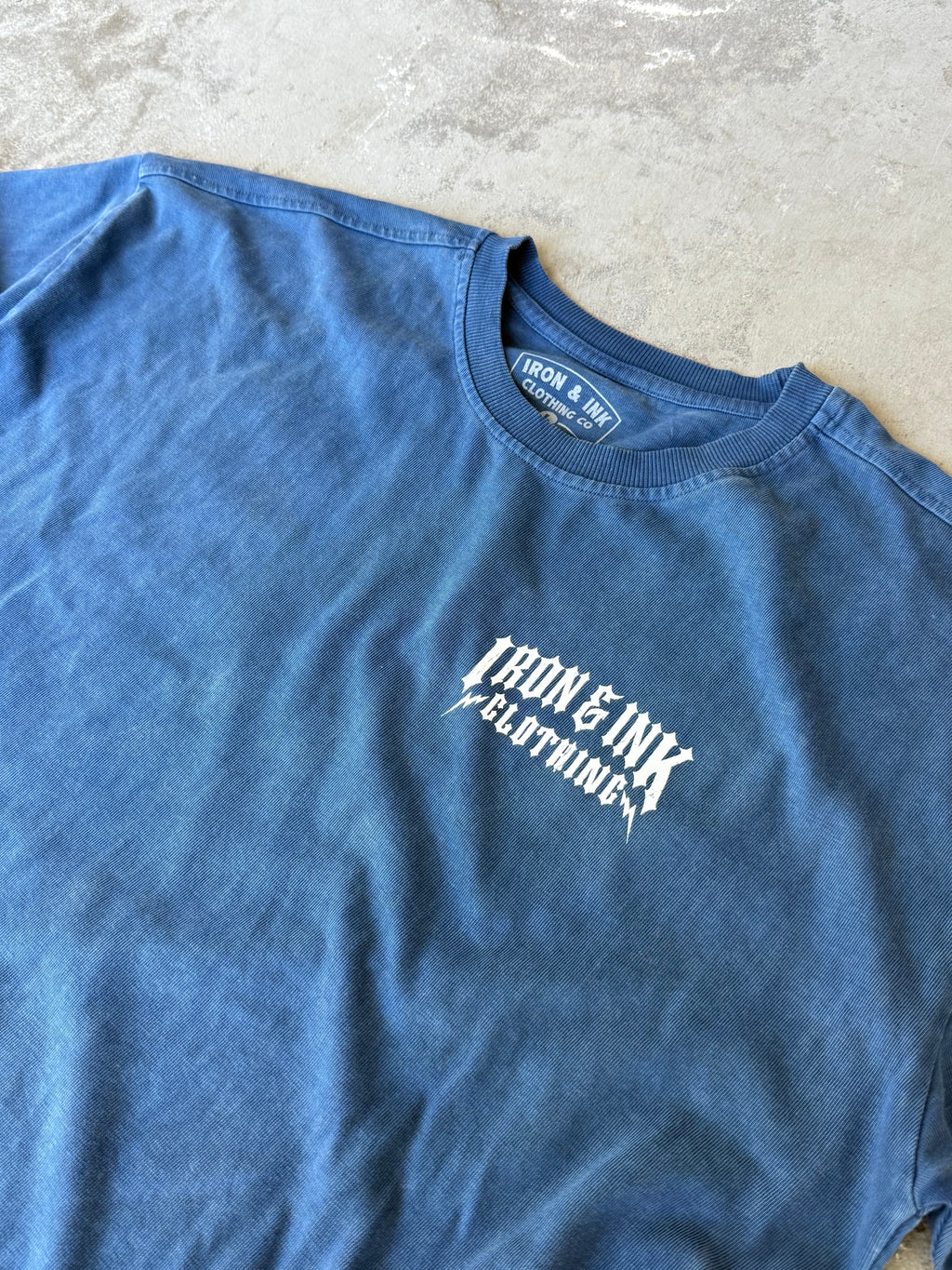 "bolt" garment dyed shirt- Cobalt blue