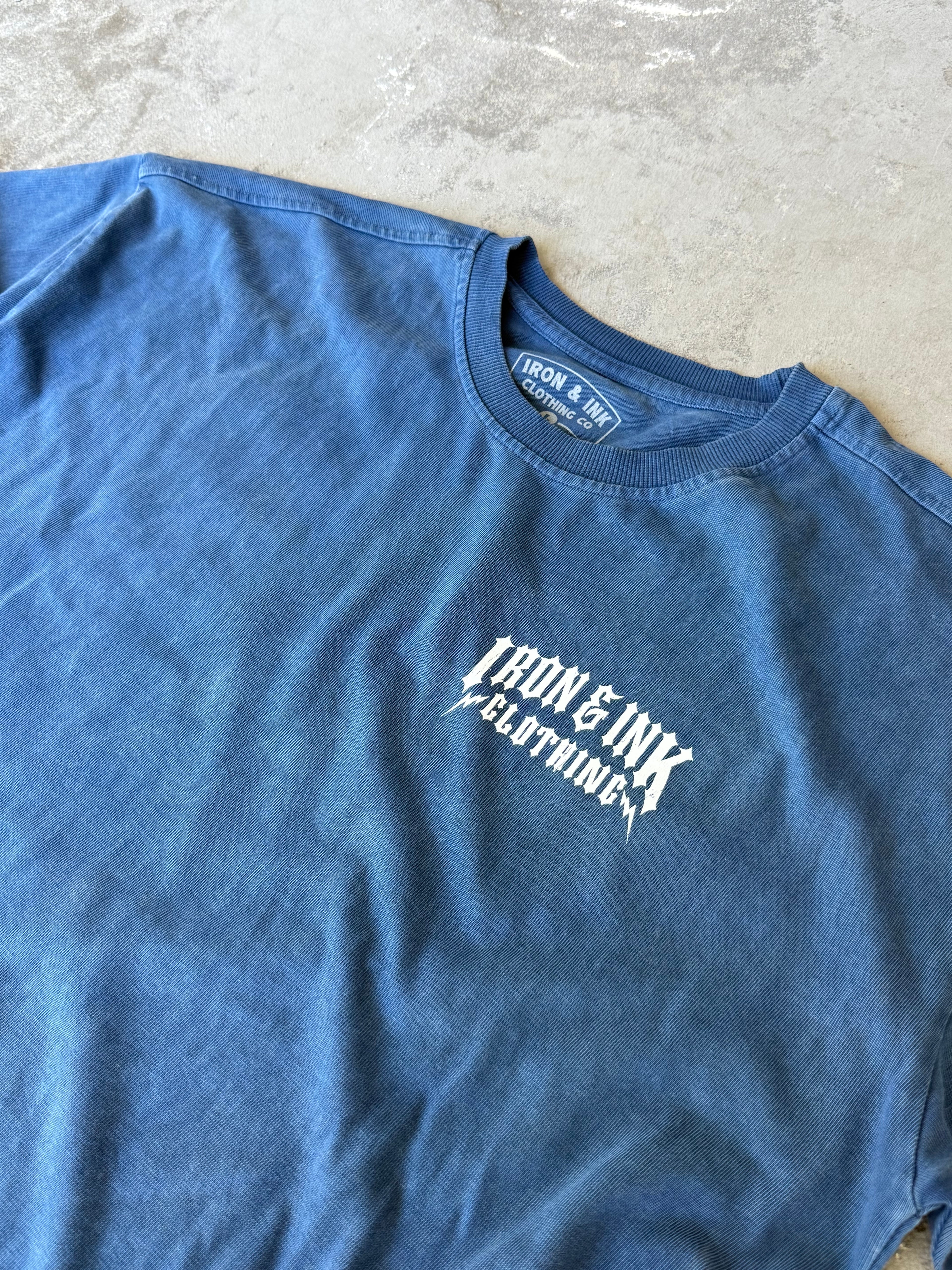 "bolt" garment dyed shirt- Cobalt blue