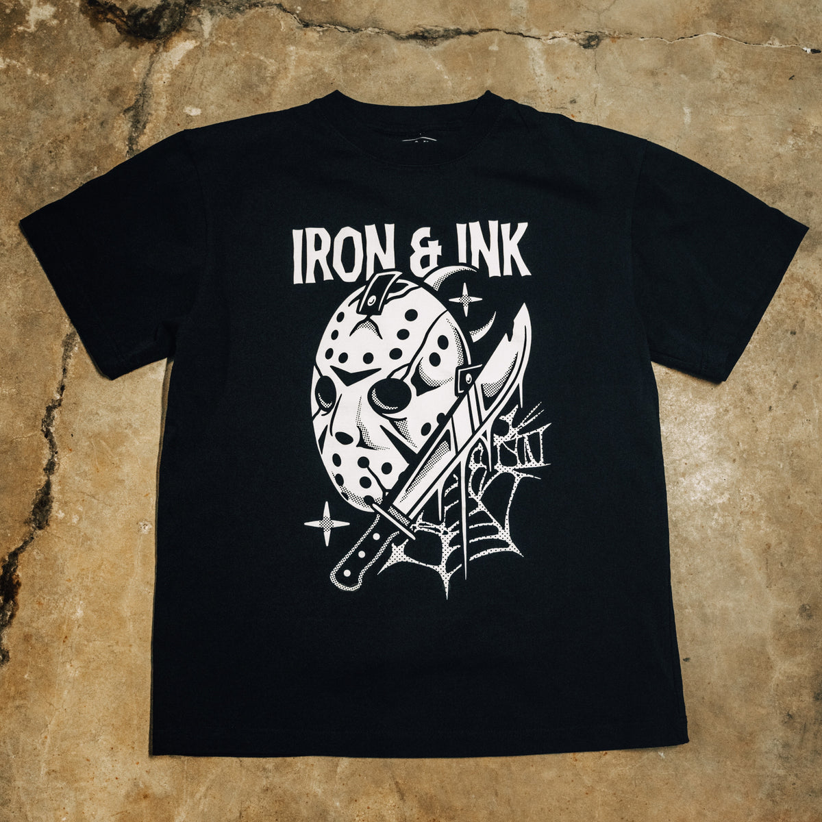 New "GLOW IN THE DARK" Friday the 13th shirt-Black